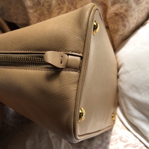 Prada Zip Wallet and Promenade Suffiano Lux Medium Satchel - Picture 6 of 16